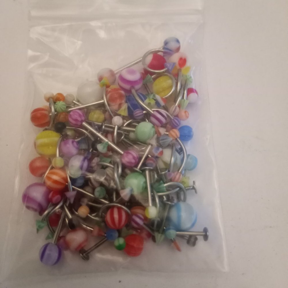 Belly Rings,Nose Rings And More - Picture 2 of 2